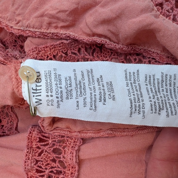 Free With Purchase Wilfred Blouse Coral Pleated Short Sleeve - Picture 10 of 10